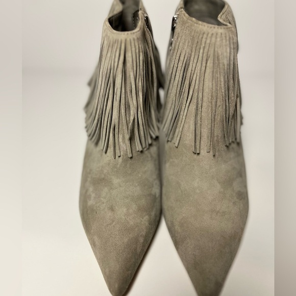 Sam Edelman Kandice Fringe Ankle Boots Dove Gray Suede Womans Size 8.5 Side Zip - Picture 11 of 13